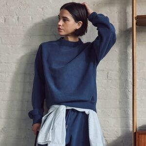 NWT Ahercrombie & Fitch Sunday Mockneck Crew L